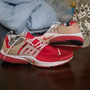 Nike Men's Red Athletic Shoes